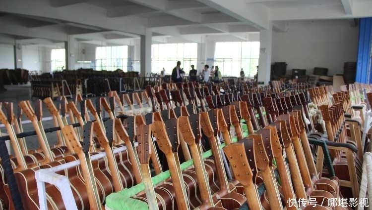黔西市杜鵑街道 幫就業(yè)助增收，吉他工廠奏響“致富曲”